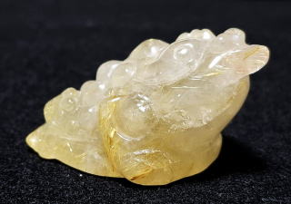 金ルチル 3本足のカエル(金蟾・きんせん) 金運・財運 縁起物