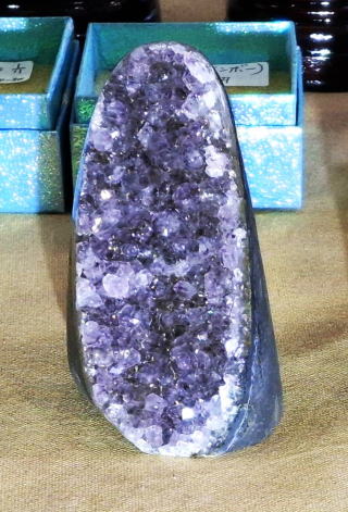 アメジストクラスター（ウルグアイ産）